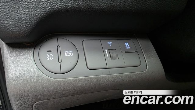 Hyundai Grand Starex Van 3-Seater Smart 2021 — фото 16
