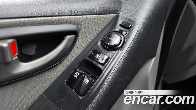 Hyundai Grand Starex Van 3-Seater Smart 2021 — фото 18