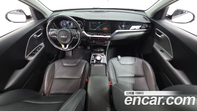 Kia Niro Plus Earth 2024 — фото 7
