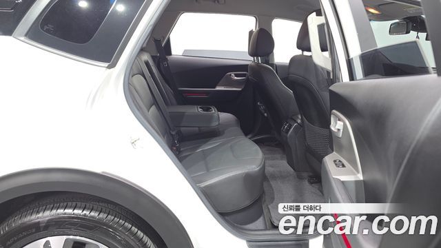 Kia Niro Plus Earth 2024 — фото 11