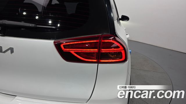 Kia Niro Plus Earth 2024 — фото 23