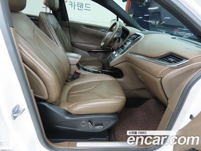 Lincoln MKC 2.0 AWD 2017 — фото 6