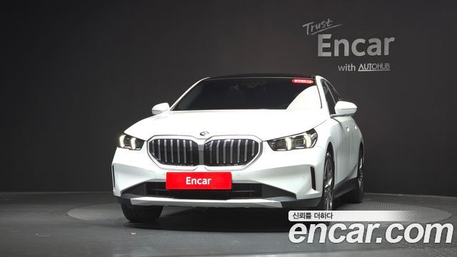 BMW 5 Series (G60) 530i xDrive 2026 — фото 3