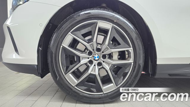 BMW 5 Series (G60) 530i xDrive 2026 — фото 5