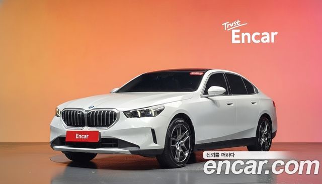 BMW 5 Series (G60) 530i xDrive 2026 — фото 1