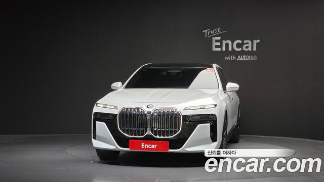 BMW 7 Series (G70) 740i sDrive M Sport 2023 — фото 3