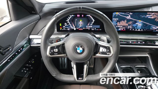 BMW 7 Series (G70) 740i sDrive M Sport 2023 — фото 15