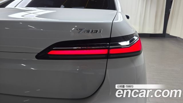 BMW 7 Series (G70) 740i sDrive M Sport 2023 — фото 23