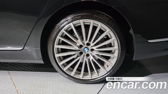 BMW 7 Series (G11) 730Ld xDrive Design Pure Excellence 2020 — фото 21