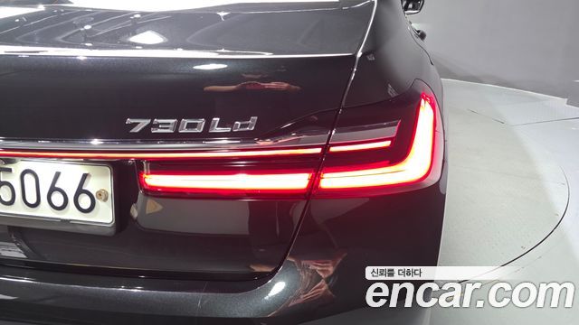BMW 7 Series (G11) 730Ld xDrive Design Pure Excellence 2020 — фото 23