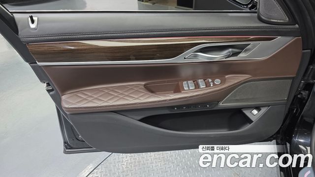 BMW 7 Series (G11) 730Ld xDrive Design Pure Excellence 2020 — фото 24