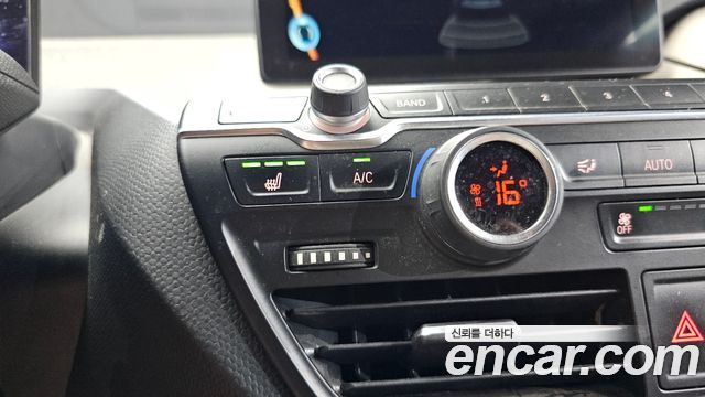 BMW i3 LUX 2015 — фото 19