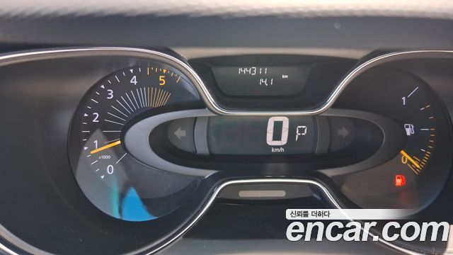 Renault Korea QM3 LE 2015 — фото 9