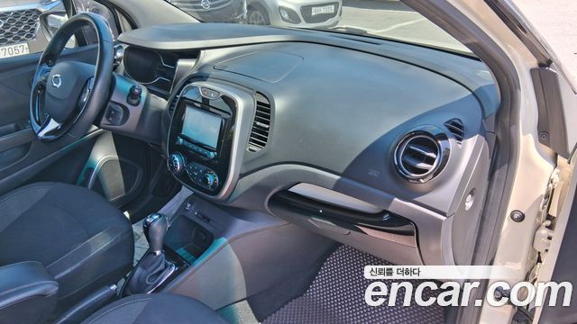Renault Korea QM3 LE 2015 — фото 16