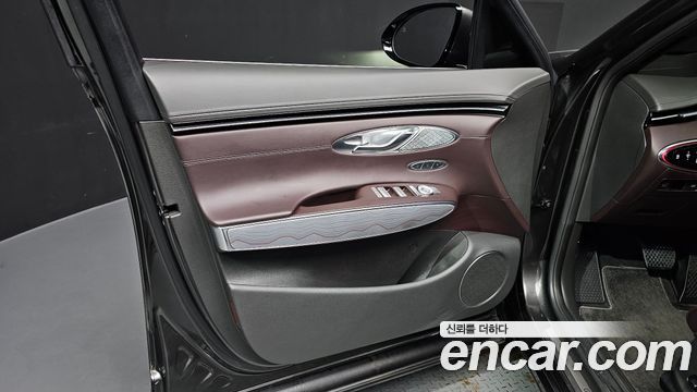 Genesis GV70 3.5T Gasoline AWD 2023 — фото 24