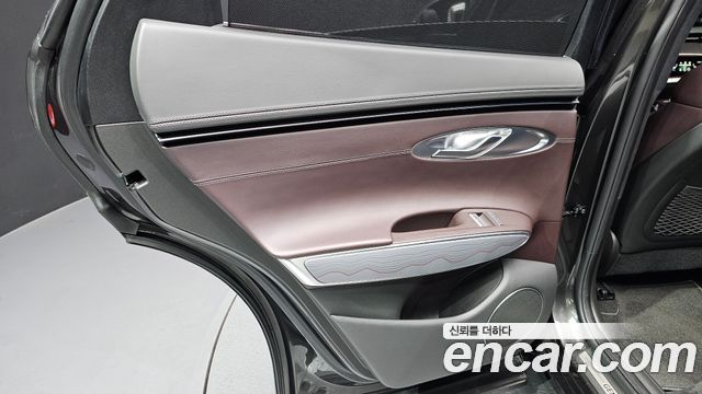 Genesis GV70 3.5T Gasoline AWD 2023 — фото 25