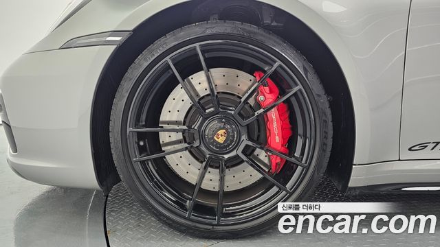 Porsche 911 (992) Carrera 4 GTS 2023 — фото 5