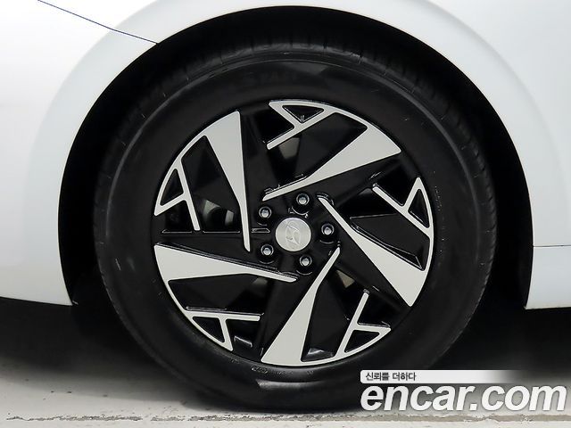 Hyundai Grandeur Hybrid (IG) Le Blanc 2023 — фото 23