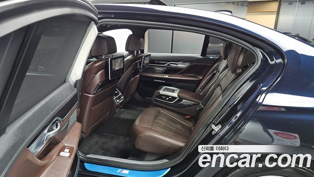 BMW 7 Series (G11) 740Li xDrive M Sport Package 2017 — фото 12