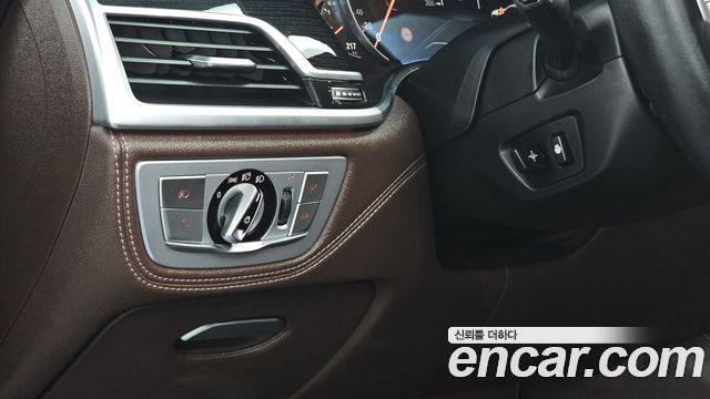 BMW 7 Series (G11) 740Li xDrive M Sport Package 2017 — фото 14