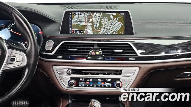 BMW 7 Series (G11) 740Li xDrive M Sport Package 2017 — фото 15