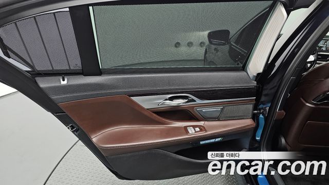 BMW 7 Series (G11) 740Li xDrive M Sport Package 2017 — фото 25