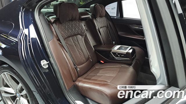 BMW 7 Series (G11) 740Li xDrive M Sport Package 2017 — фото 26