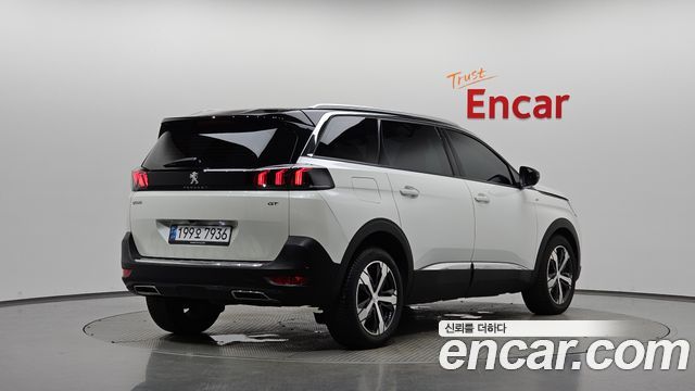Peugeot 5008 (II) 1.2 Pure Tech GT 2022 — фото 2
