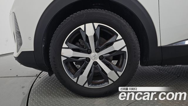 Peugeot 5008 (II) 1.2 Pure Tech GT 2022 — фото 5