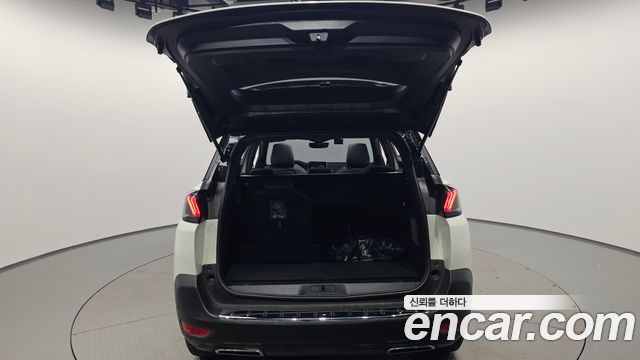 Peugeot 5008 (II) 1.2 Pure Tech GT 2022 — фото 20