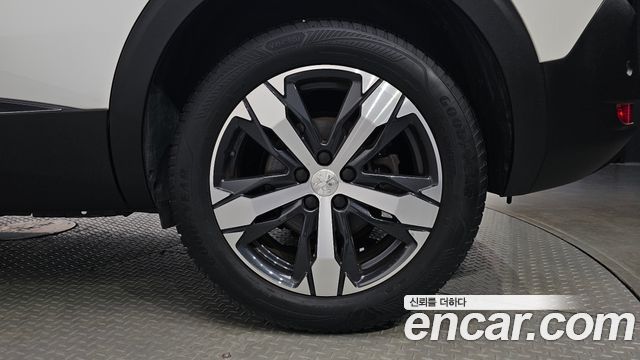 Peugeot 5008 (II) 1.2 Pure Tech GT 2022 — фото 21