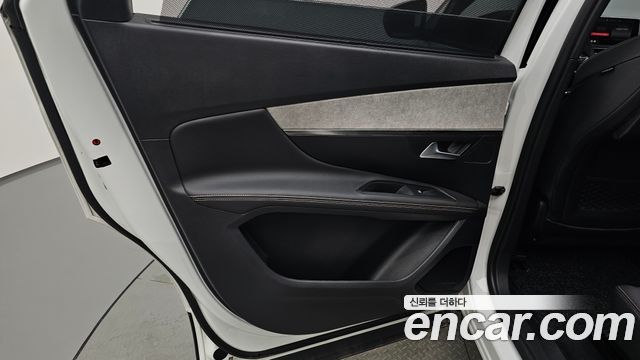 Peugeot 5008 (II) 1.2 Pure Tech GT 2022 — фото 25
