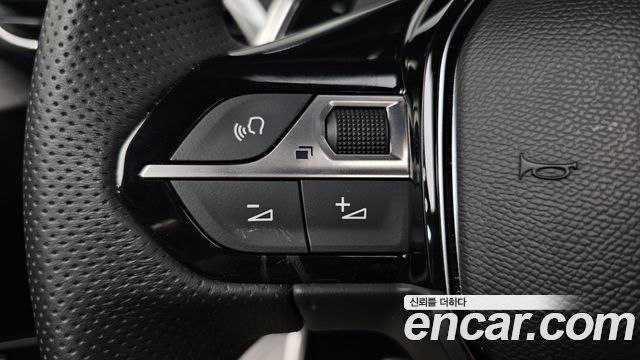 Peugeot 5008 (II) 1.2 Pure Tech GT 2022 — фото 30