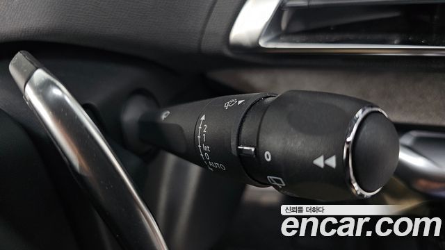 Peugeot 5008 (II) 1.2 Pure Tech GT 2022 — фото 33