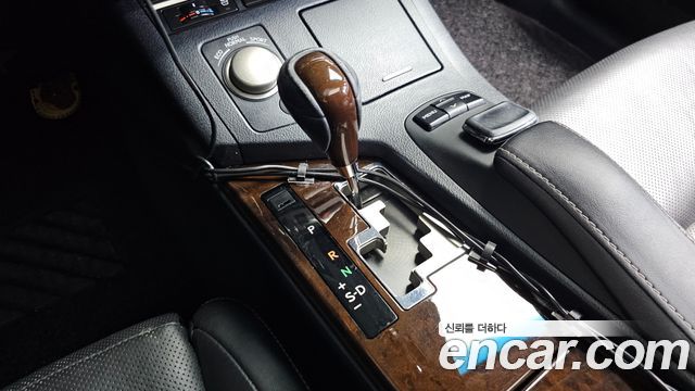 Lexus ES350 Executive XV60 2015 — фото 9