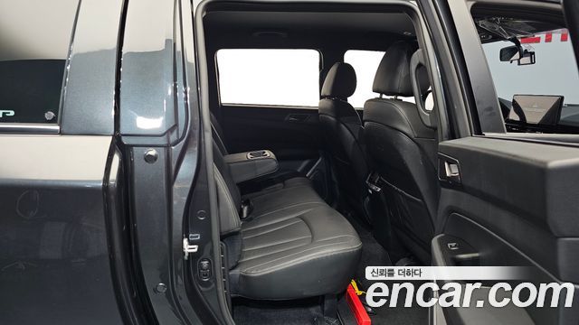 KG Mobility (SsangYong) Rexton Sports Khan Diesel 2.2 4WD Wild 2024 — фото 11