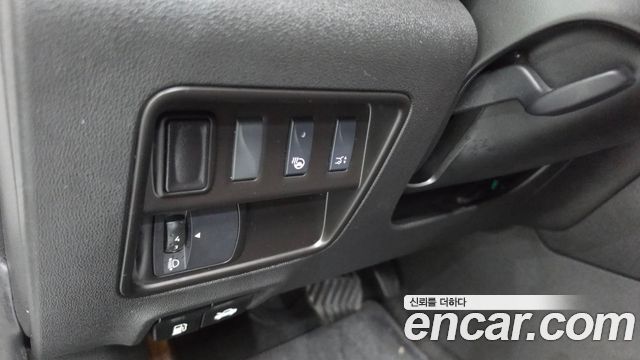 Renault Korea QM6 2.0 LPe RE Signature 2WD 2020 — фото 16