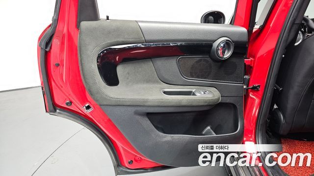 MINI Cooper S Countryman JCW 2nd 2023 — фото 25