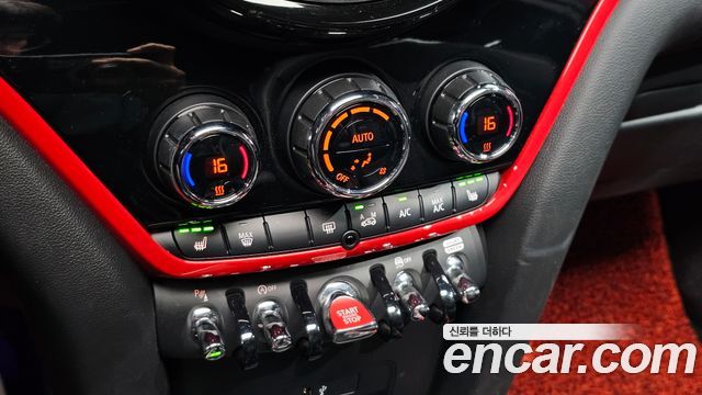 MINI Cooper S Countryman JCW 2nd 2023 — фото 28