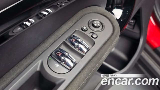 MINI Cooper S Countryman JCW 2nd 2023 — фото 30