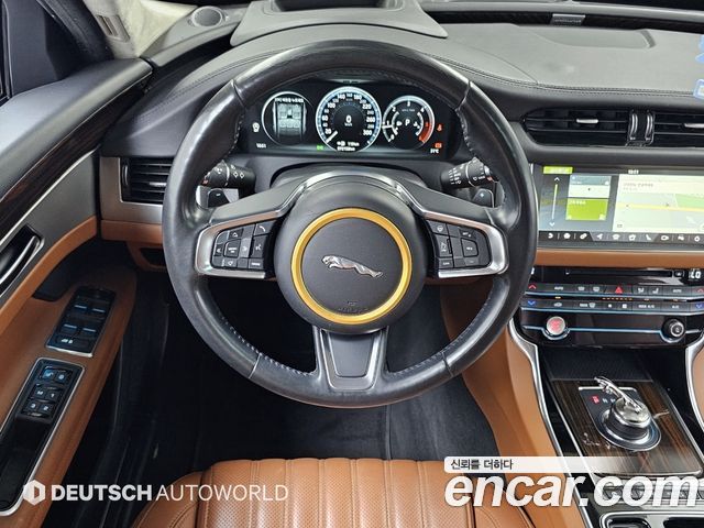 Jaguar XF (X260) 20d Portfolio 2019 — фото 17