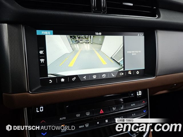 Jaguar XF (X260) 20d Portfolio 2019 — фото 19