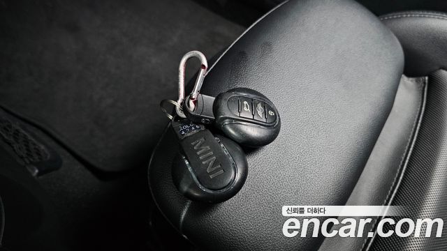MINI Cooper Standard Third Generation 2014 — фото 15