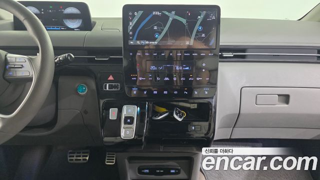 Hyundai Staria 4WD Lounge 9-Seater Limousine 2023 — фото 14