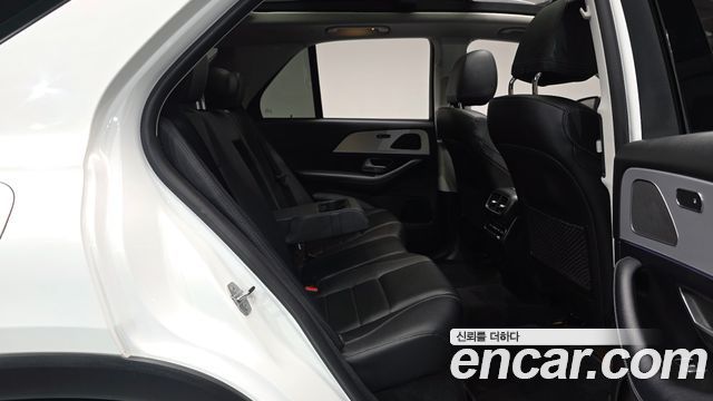 Mercedes-Benz GLE-Class (W167) GLE300d 4MATIC 2020 — фото 11