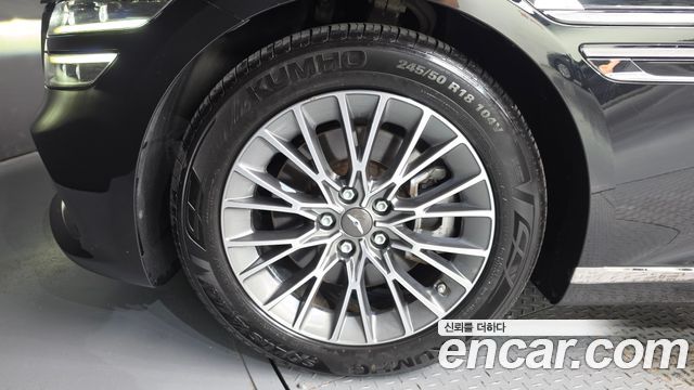 Genesis G80 (RG3) Gasoline 2.5 Turbo AWD 2022 — фото 5