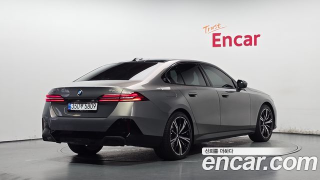 BMW 5 Series (G60) 530i xDrive M Sport 2026 — фото 2
