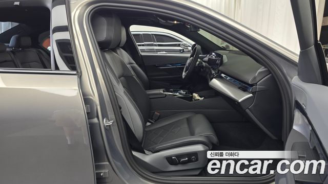 BMW 5 Series (G60) 530i xDrive M Sport 2025 — фото 11