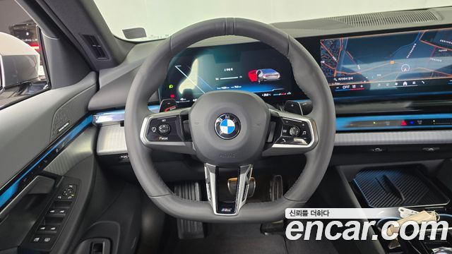 BMW 5 Series (G60) 530i xDrive M Sport 2025 — фото 13