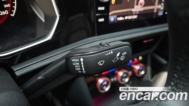 Volkswagen Jetta (VII) 1.4 TSI Premium 2020 — фото 30